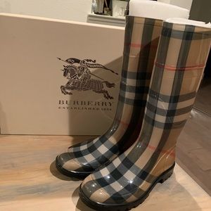 Burberry Rainboots